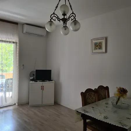 Apartments Stosa Nin Exterior photo